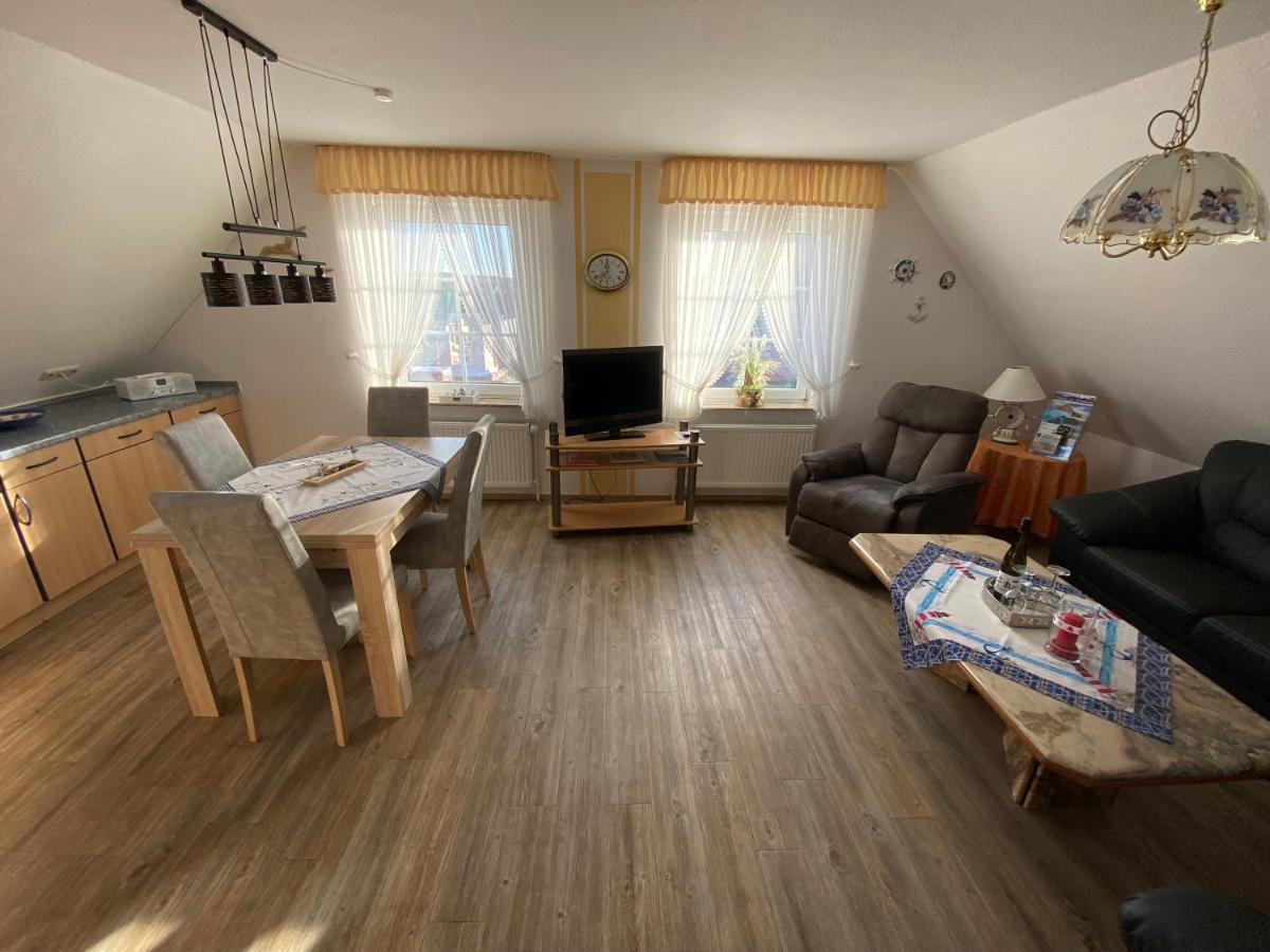 Huus Ant Deep Og Greetsiel Apartment Krummhoern Exterior photo